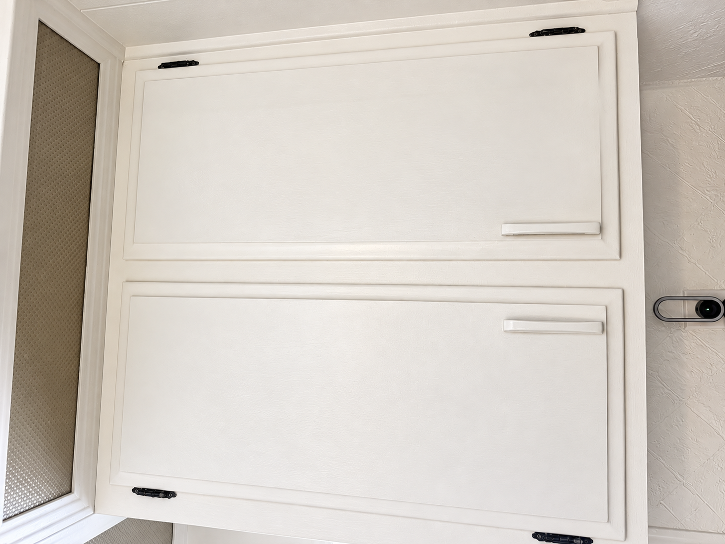 Kitchen cabinets after surface cleaning